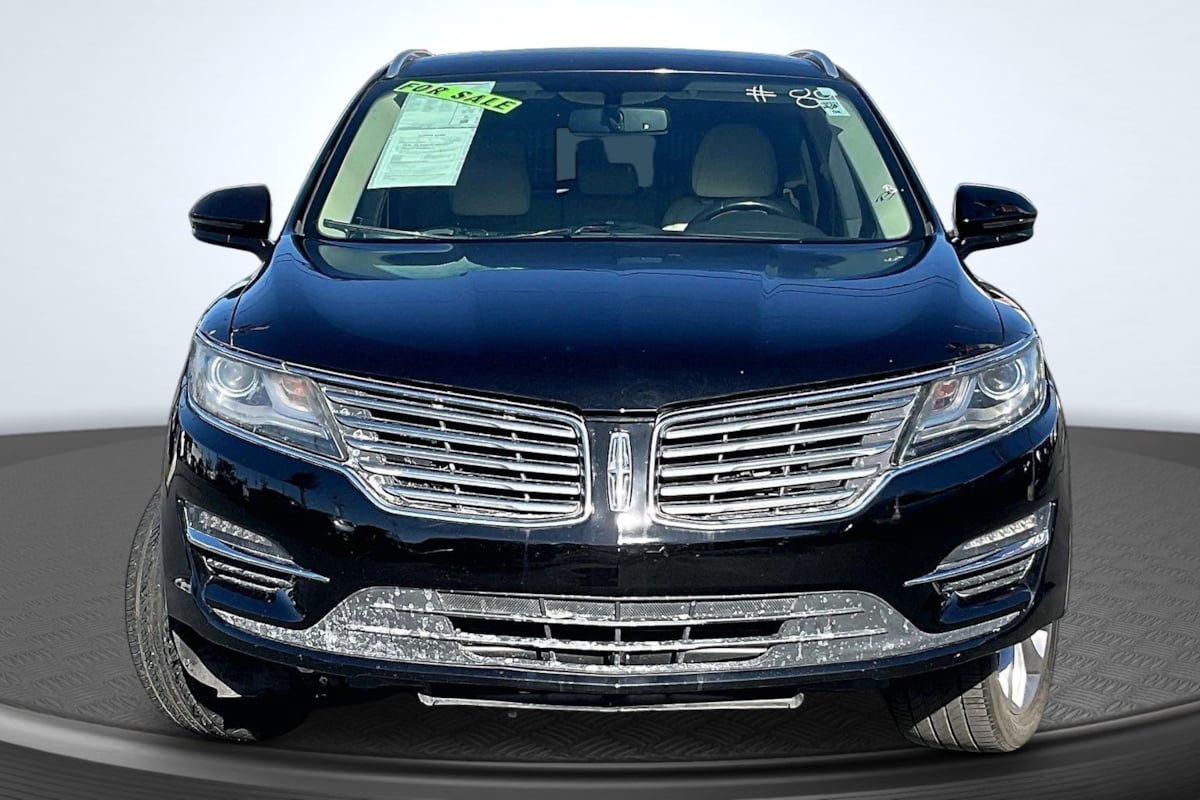 Used 2015 Lincoln MKC FWD w/ Equipment Group 101A Select image 3