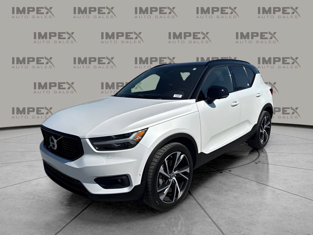 Used 2021 Volvo XC40 T5 R-Design w/ Advanced Package