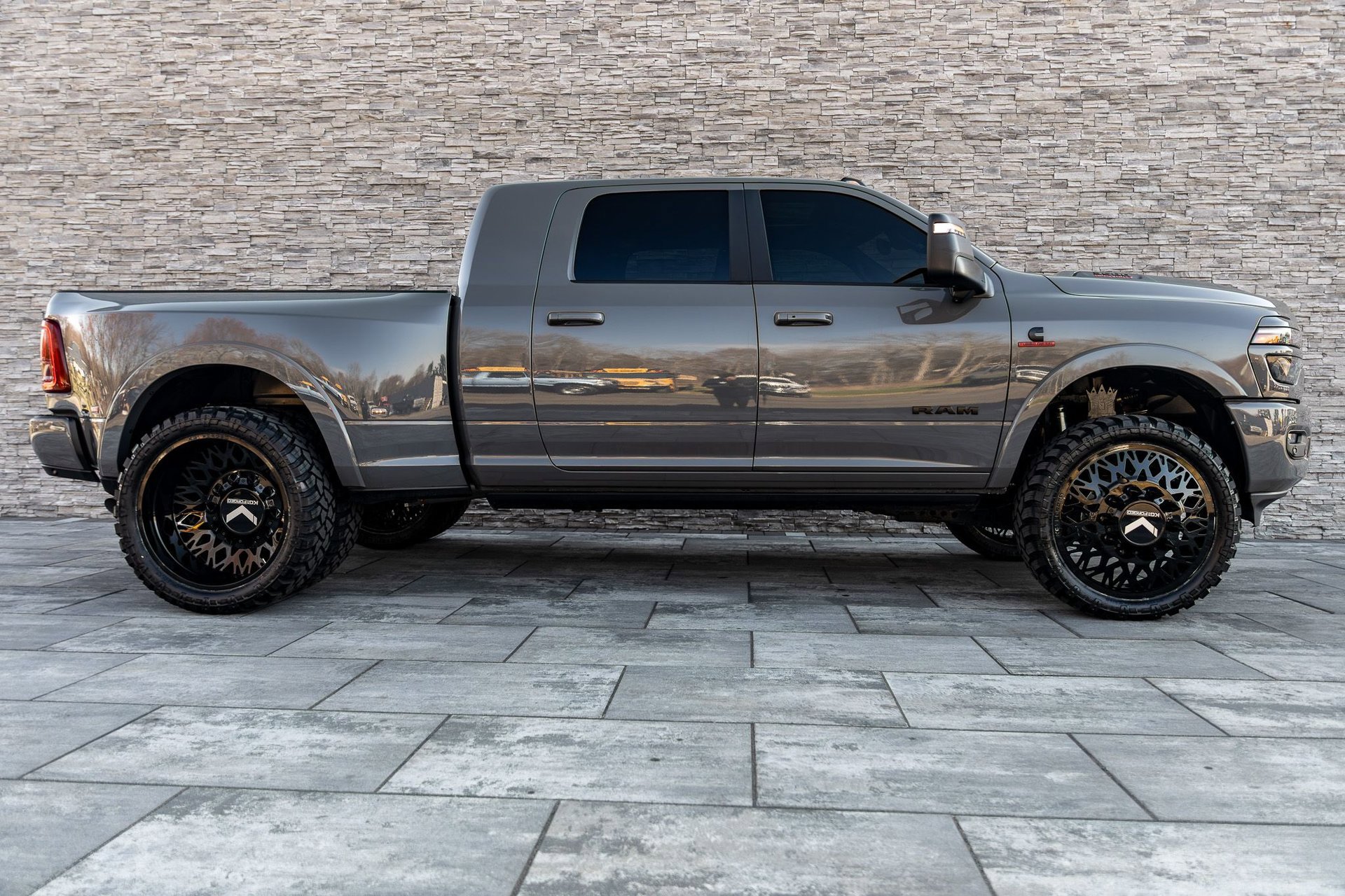 Used 2026 RAM 3500 Limited image 18