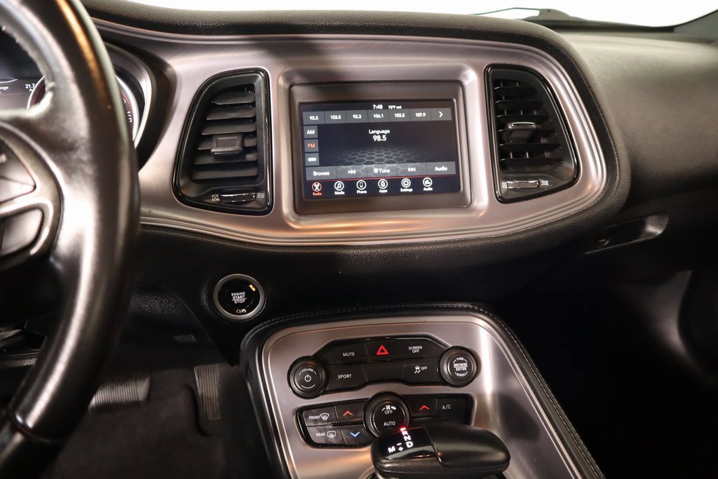 Used 2023 Dodge Challenger SXT image 5