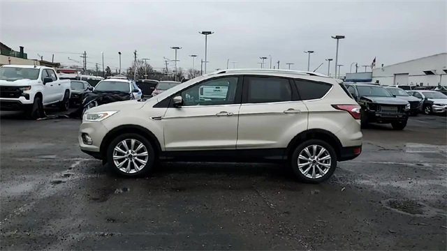 Used 2017 Ford Escape Titanium image 5