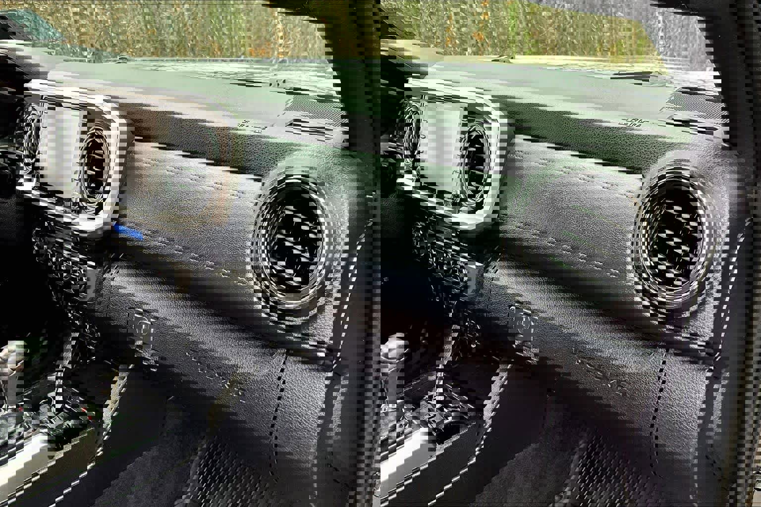 Certified 2021 Toyota Tacoma Limited w/ Nightshade Package image 18