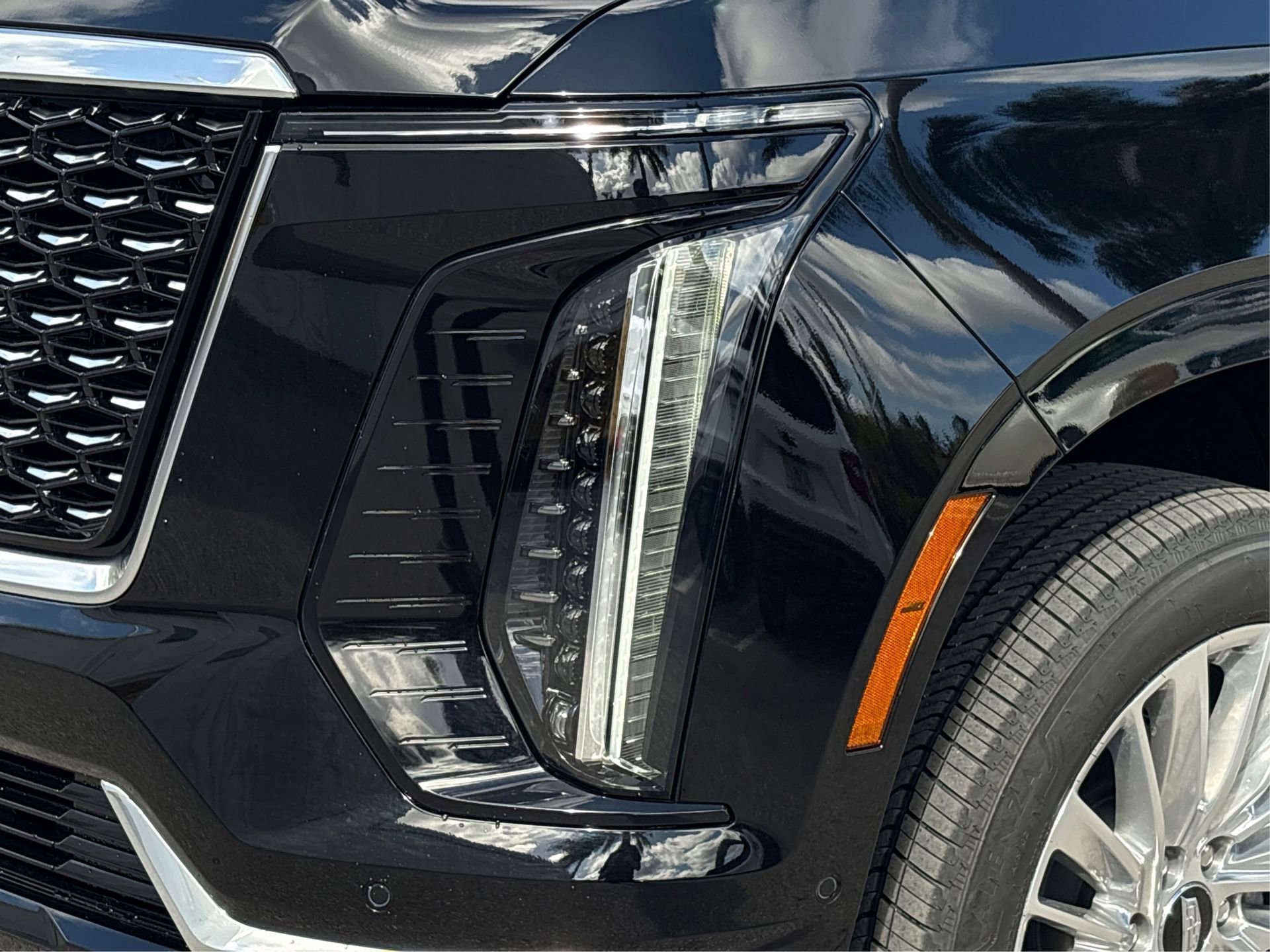 New 2026 Cadillac Escalade Luxury image 14