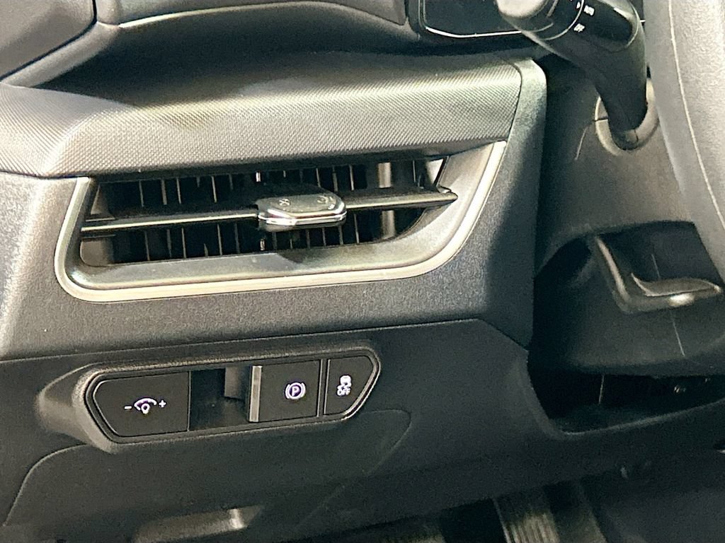 Used 2025 Kia K4 FWD image 8