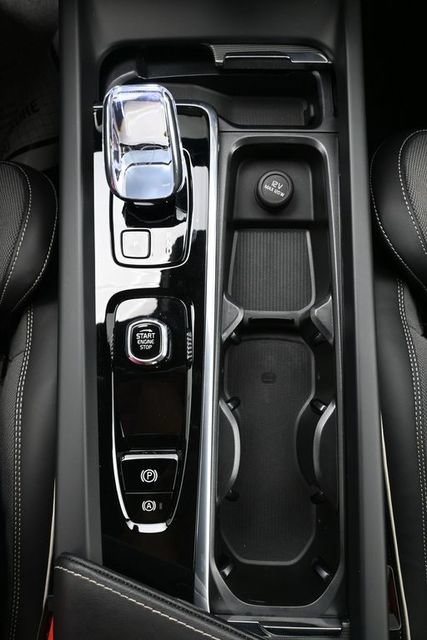 Used 2024 Volvo S60 B5 Plus w/ Climate Package FWD image 12