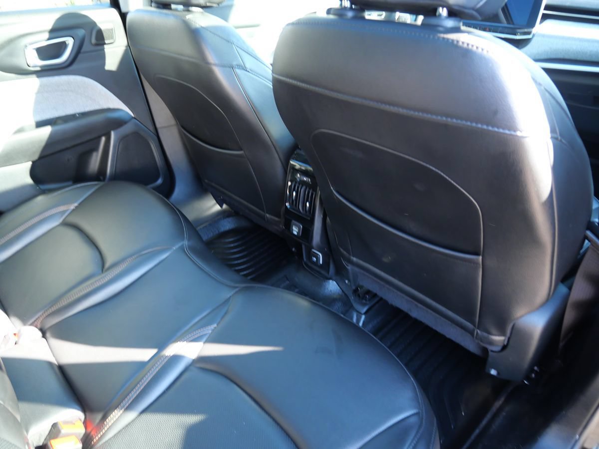 Used 2022 Jeep Compass Latitude w/ Sun and Sound Group AWD/4WD image 27