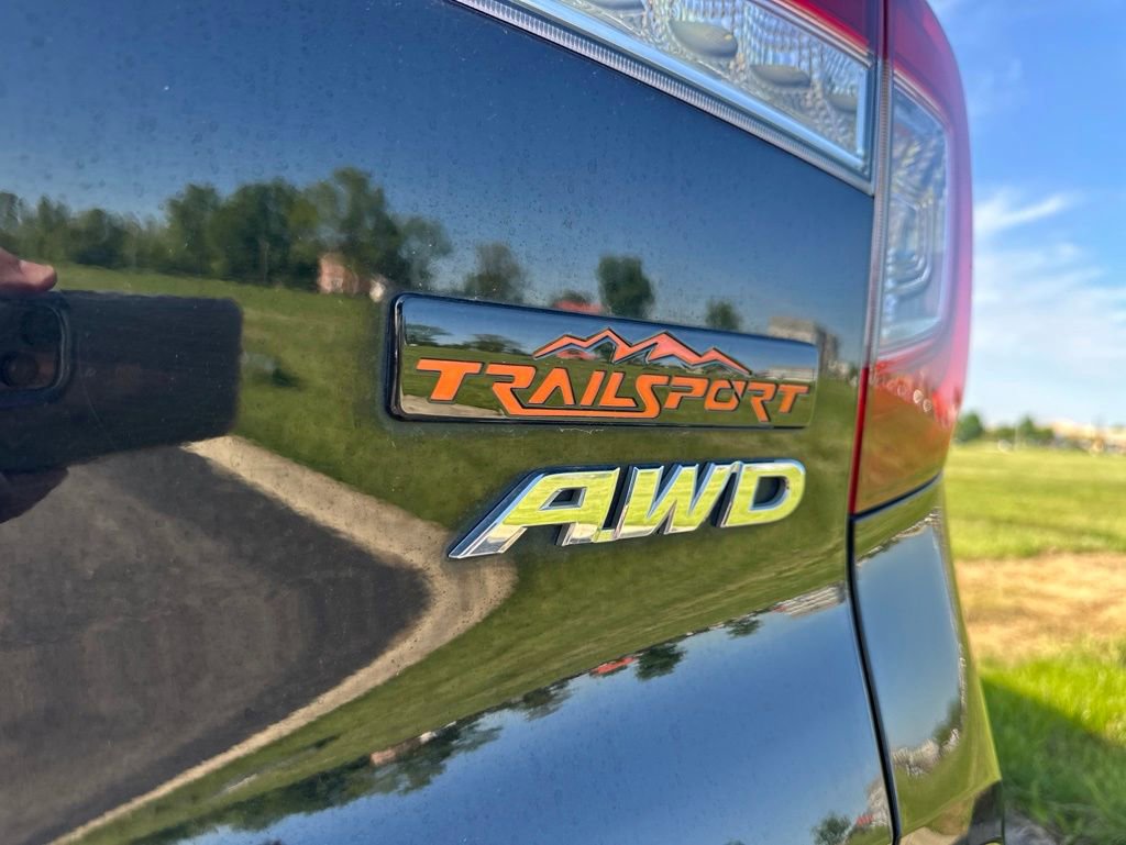 Used 2022 Honda Pilot TrailSport image 4