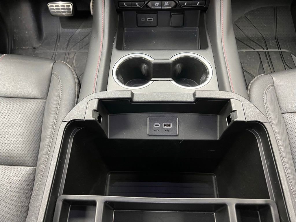 Used 2024 Chevrolet Tahoe RST w/ RST Performance Edition image 13