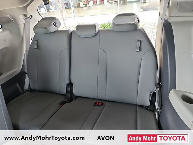 Used 2022 Toyota Sienna XLE w/ XLE Plus Package image 30