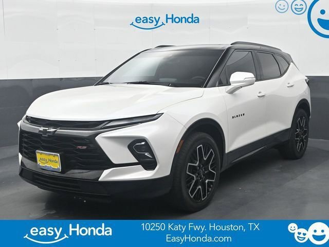 Used 2023 Chevrolet Blazer RS FWD image 1