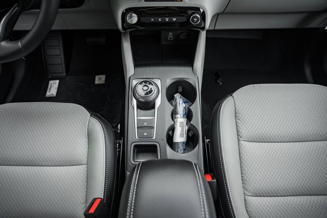 New 2026 Ford Escape SE FWD image 31