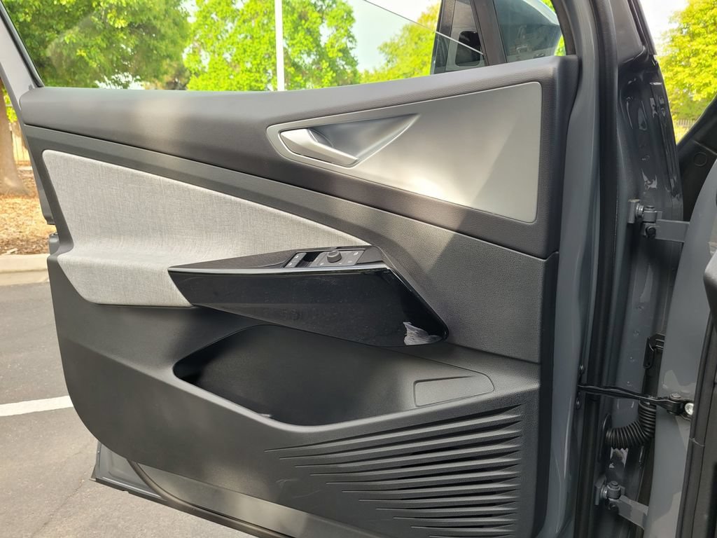 New 2026 Volkswagen ID.4 Pro RWD image 25