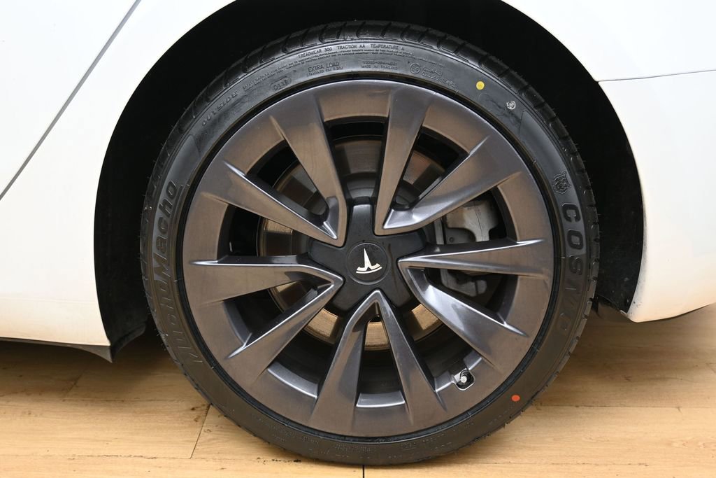 Used 2023 Tesla Model 3 Standard Range RWD image 11