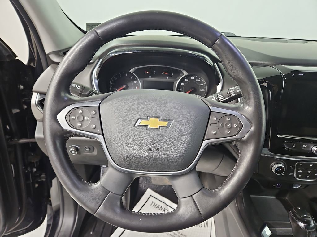 Used 2020 Chevrolet Traverse LT w/ Driver Confidence II Package image 15