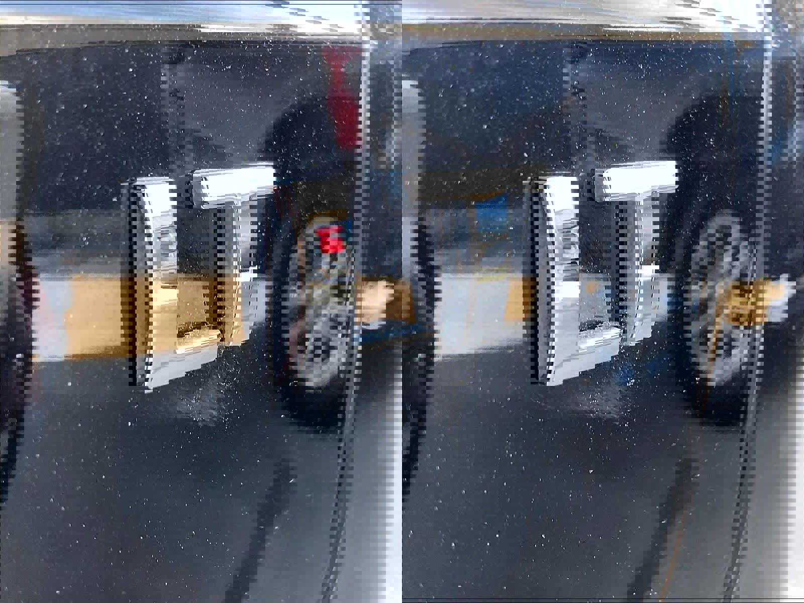 Used 2025 Chevrolet TrailBlazer LT AWD/4WD image 28