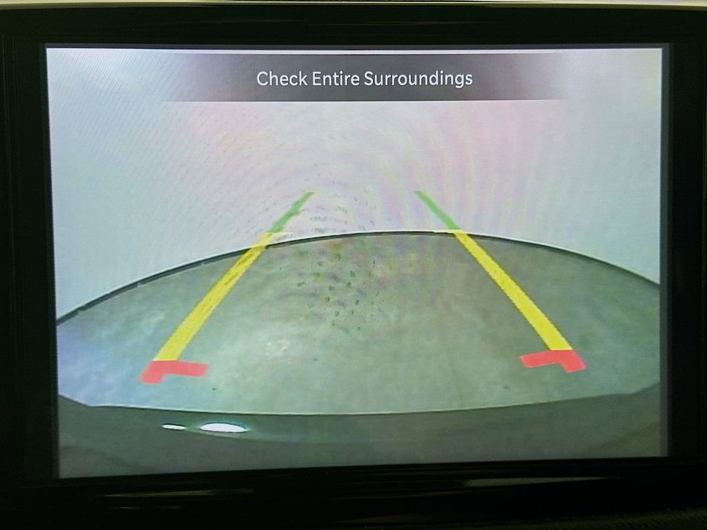 Used 2024 Chrysler Pacifica Touring-L FWD image 20