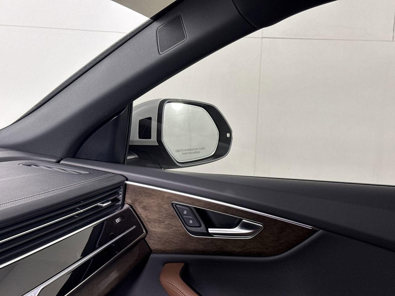 Used 2025 Audi Q8 Premium Plus w/ Premium Plus Package AWD/4WD image 12