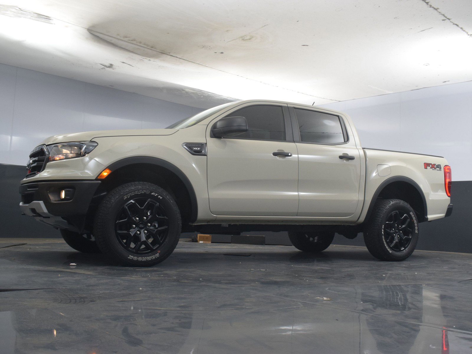 Used 2018 Alfa Romeo Stelvio Ti Sport image 38