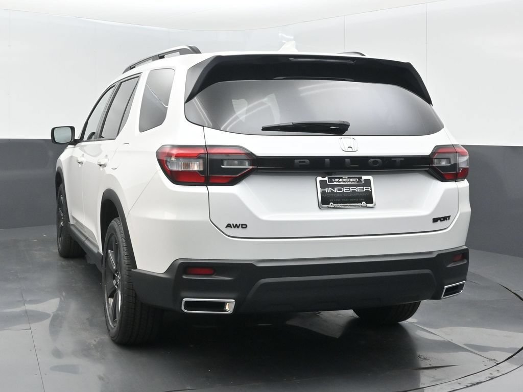Certified 2023 Honda Pilot Sport image 6