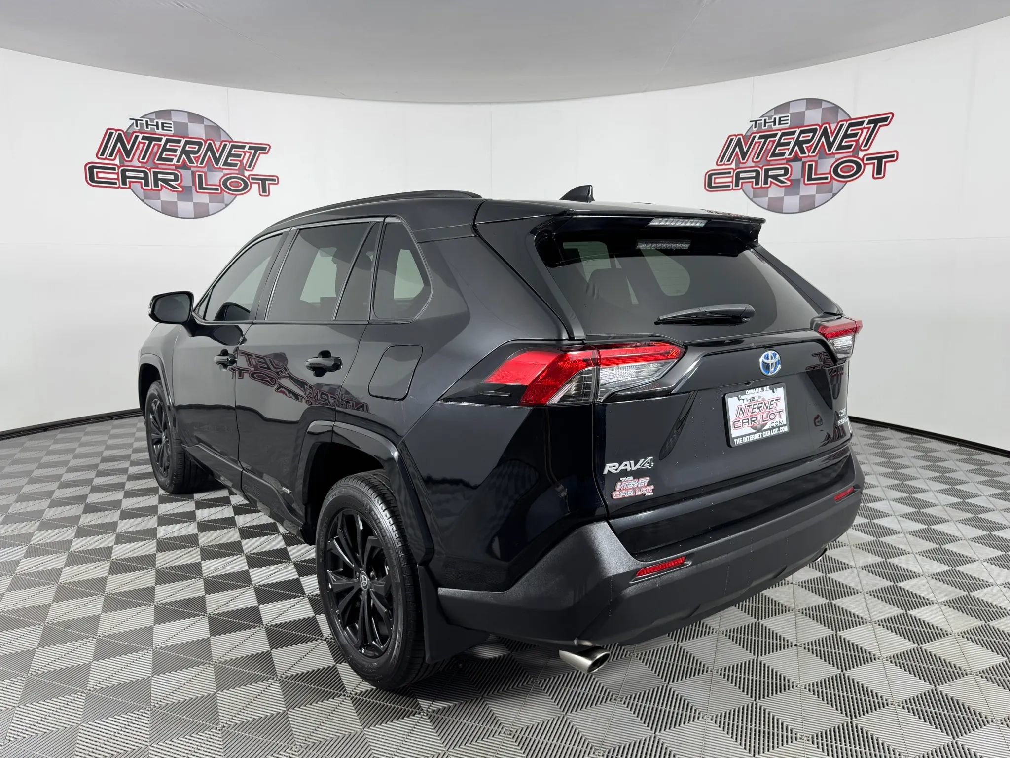 Used 2022 Toyota RAV4 SE AWD/4WD image 5