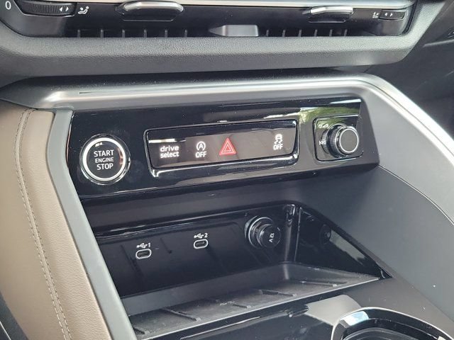 Certified 2025 Audi Q5 Premium w/ Convenience Package AWD/4WD image 26