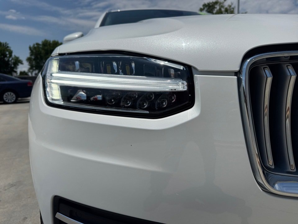 Certified 2025 Volvo XC90 B5 Core AWD/4WD image 24