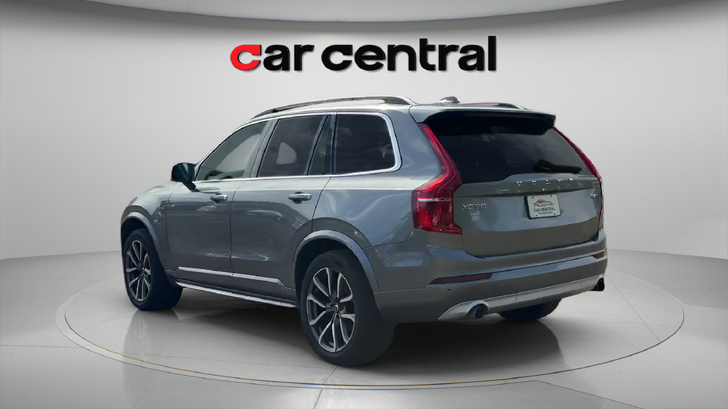 Used 2019 Volvo XC90 T5 Momentum w/ Multimedia Package AWD/4WD image 3