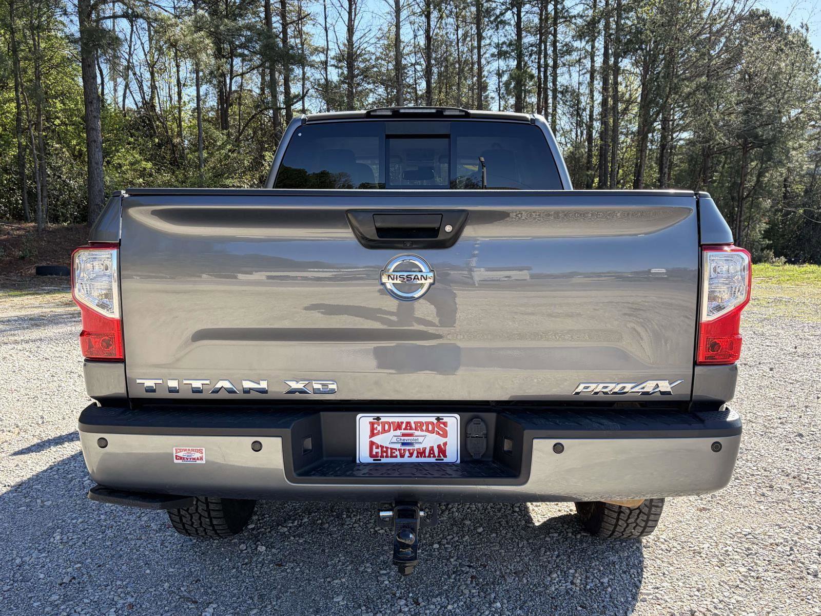 Used 2019 Nissan Titan PRO-4X w/ Pro-4x Convenience Package image 21