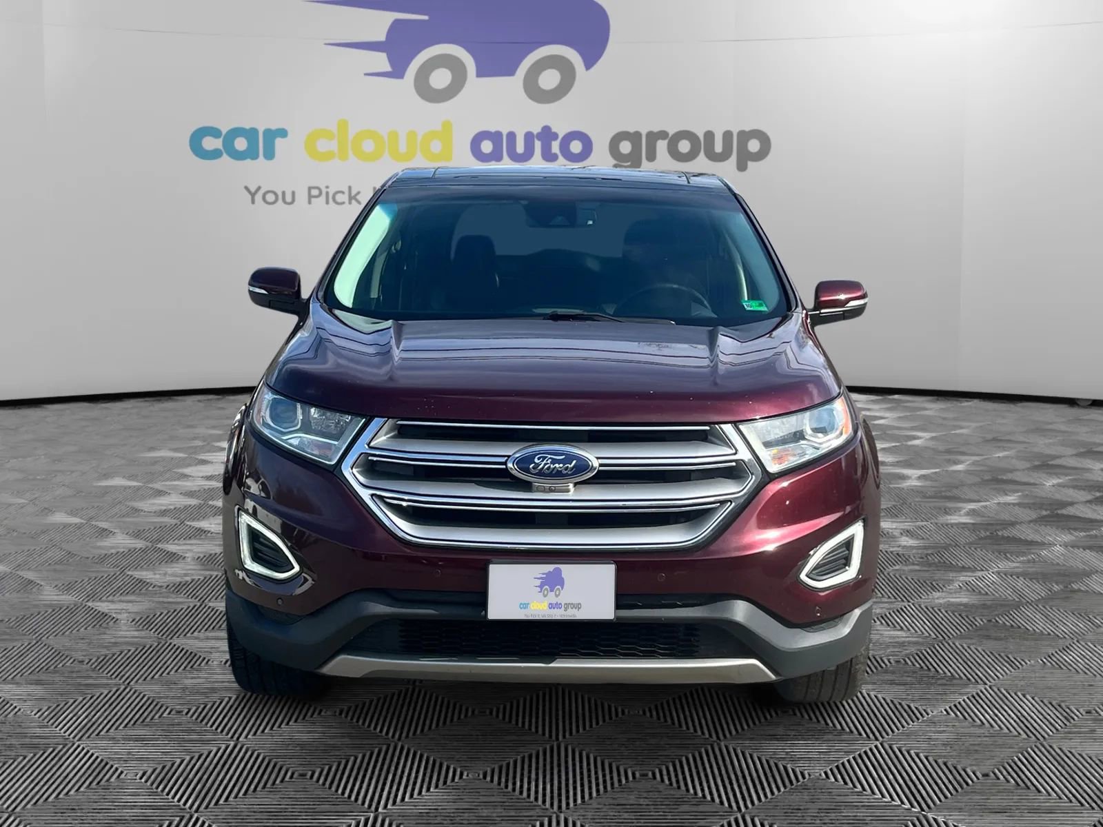 Used 2017 Ford Edge Titanium w/ Equipment Group 302A AWD/4WD image 8