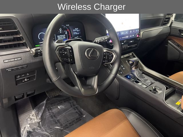 Certified 2026 Lexus GX 550 w/ Accessory Package (31) AWD/4WD image 16