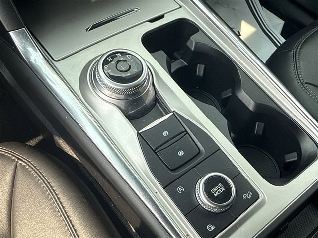 Used 2023 Ford Explorer XLT w/ Equipment Group 202A image 19