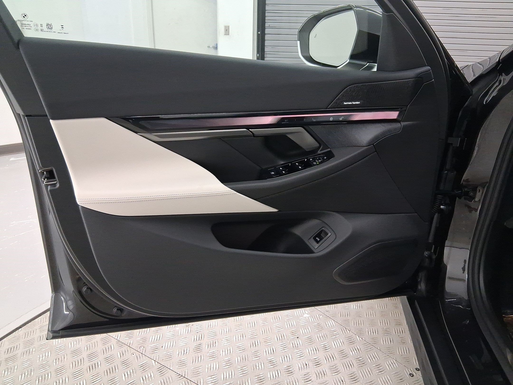 New 2026 BMW i5 eDrive40 RWD image 29