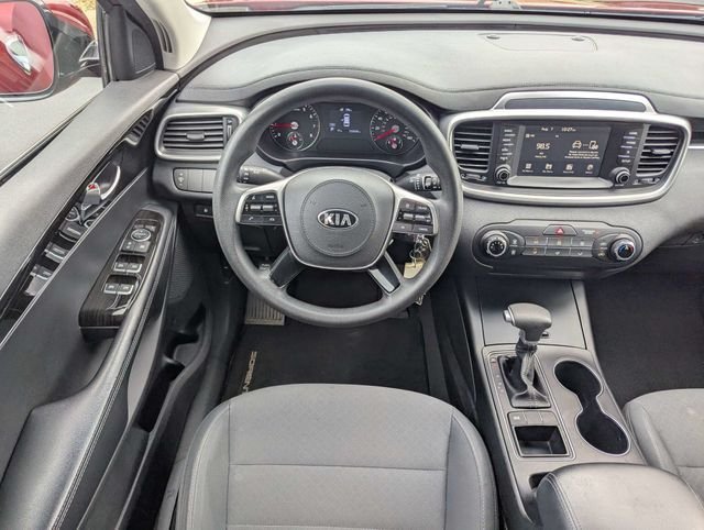 Used 2020 Kia Sorento FWD V6 image 17