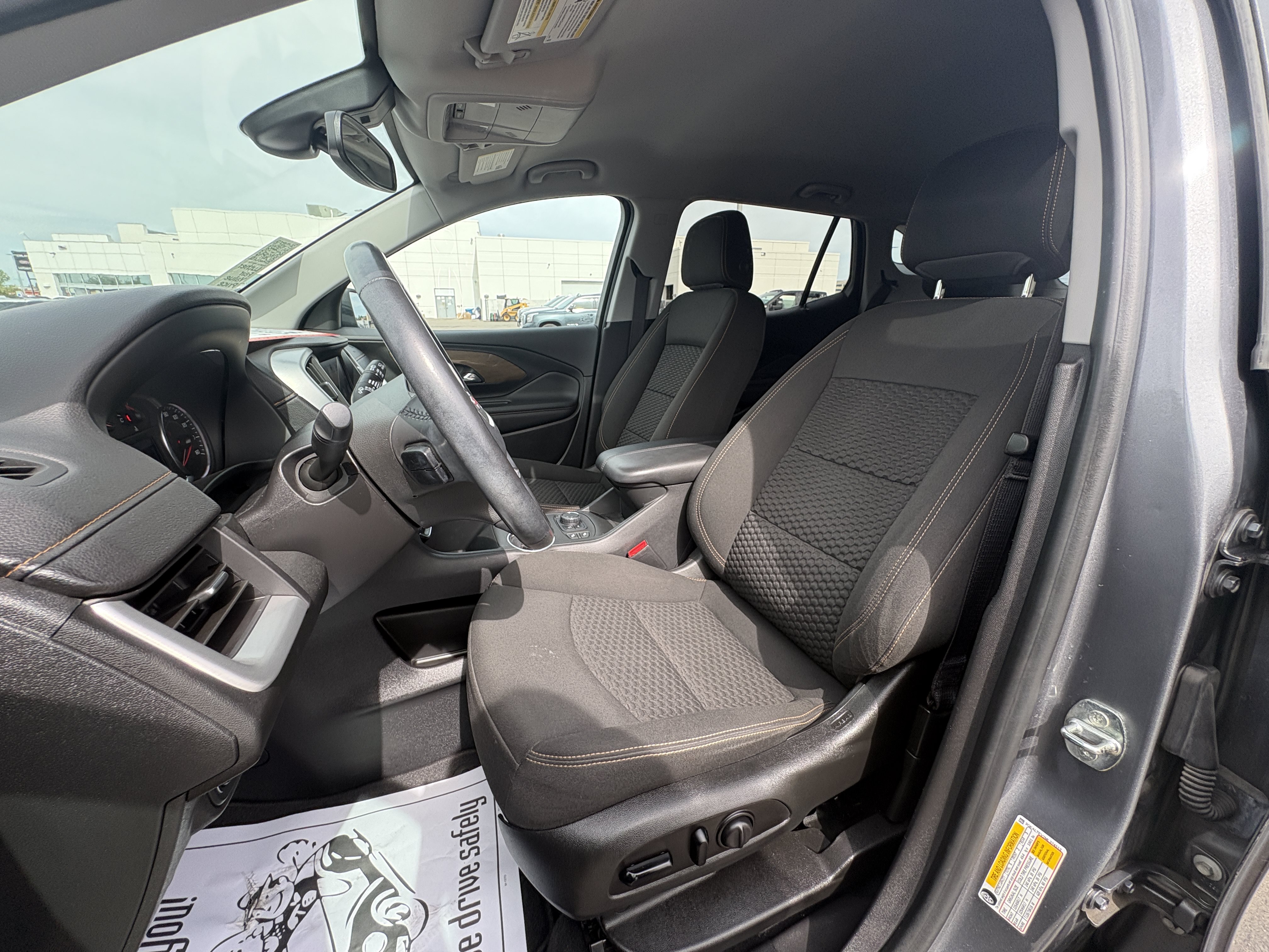 Used 2021 GMC Terrain SLE w/ Driver Convenience Package AWD/4WD image 14