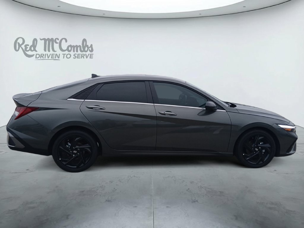 New 2026 Hyundai Elantra SEL Sport FWD image 6