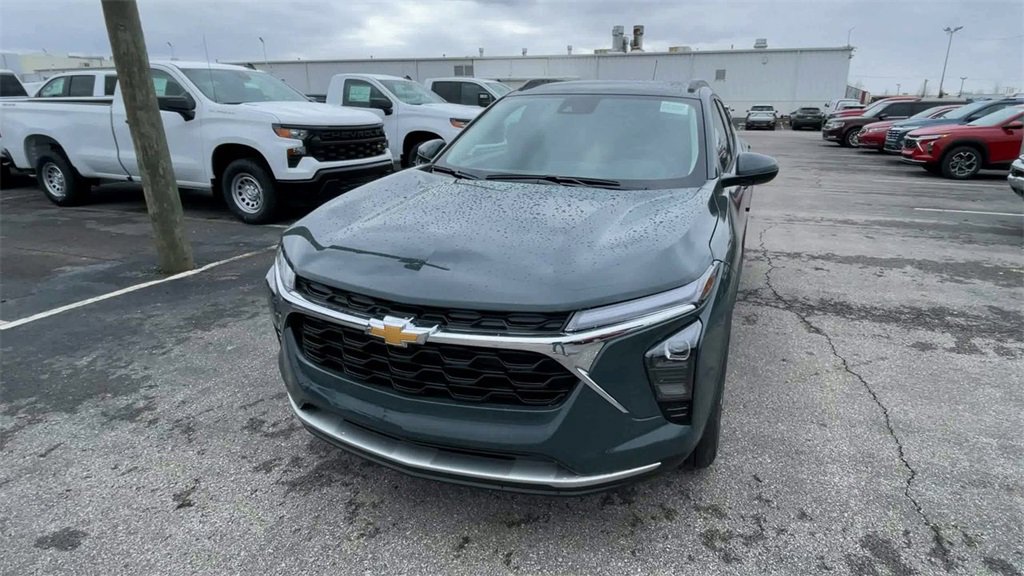 New 2026 Chevrolet Trax LT w/ Driver Confidence Package image 5