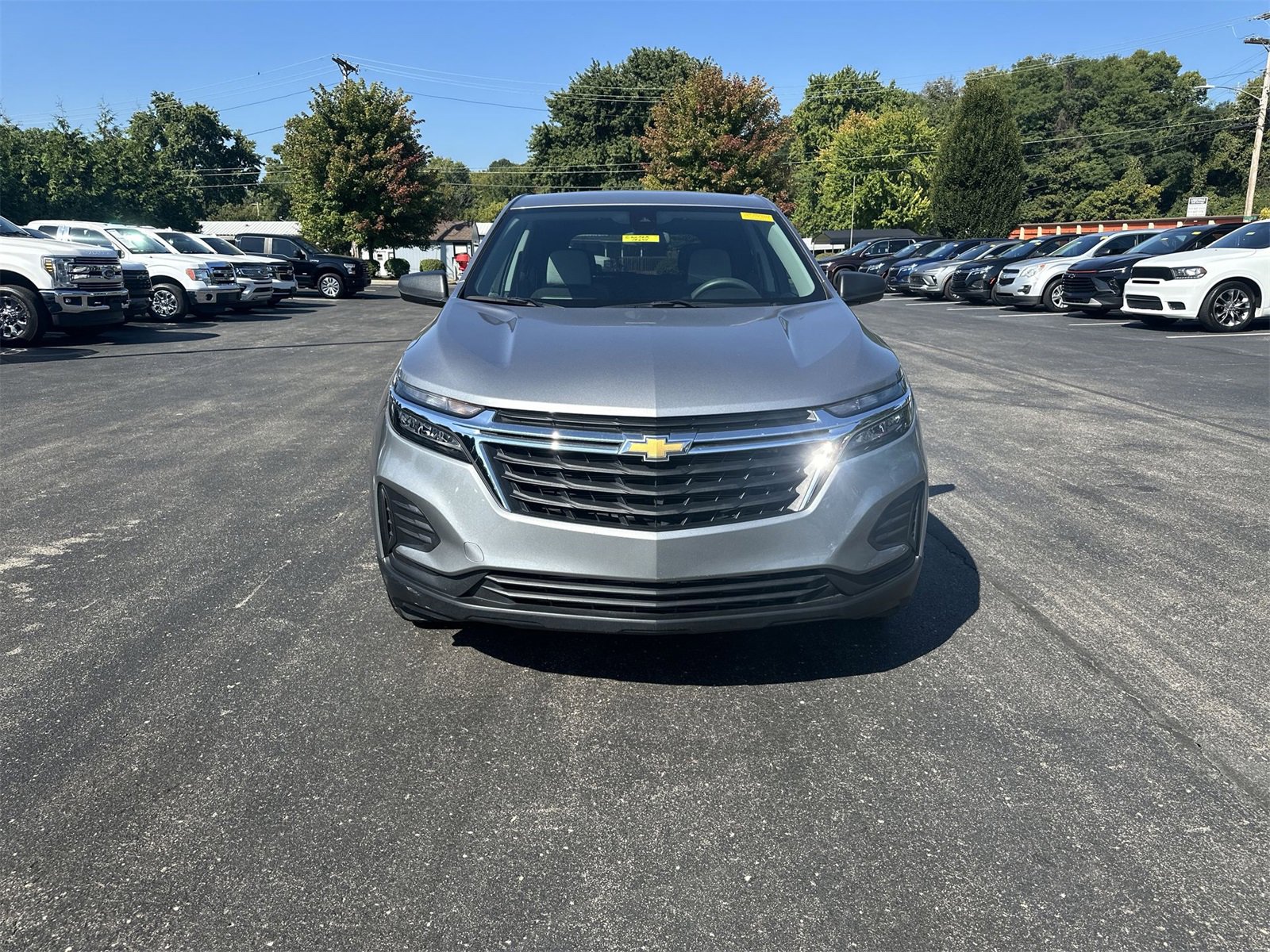 Used 2023 Chevrolet Equinox LS w/ LS Convenience Package image 3