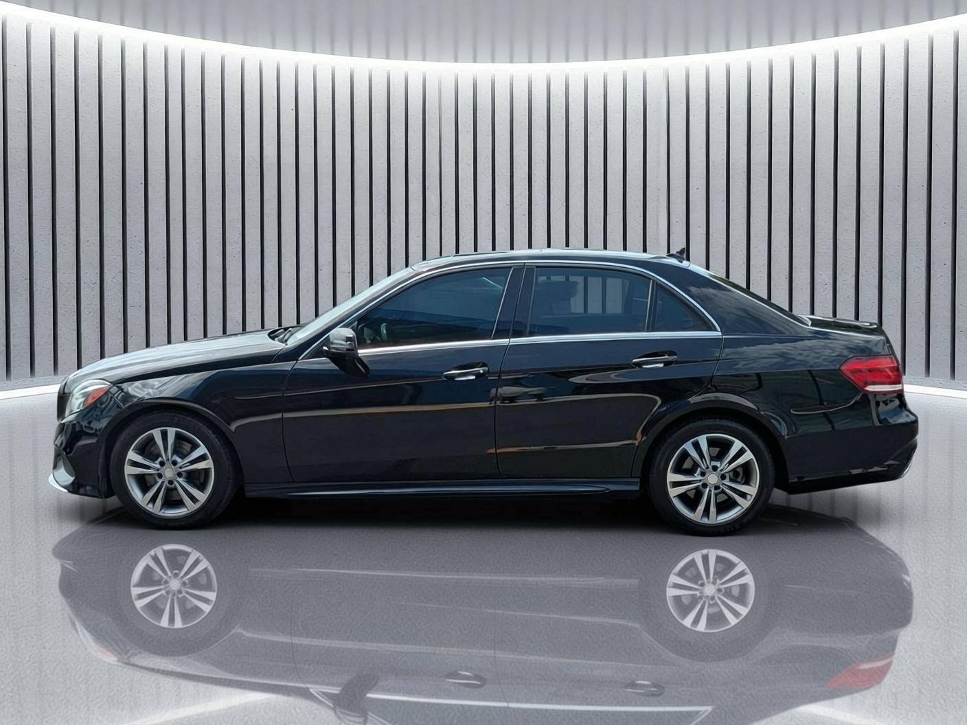 Used 2016 Mercedes-Benz E 350 Sedan image 11