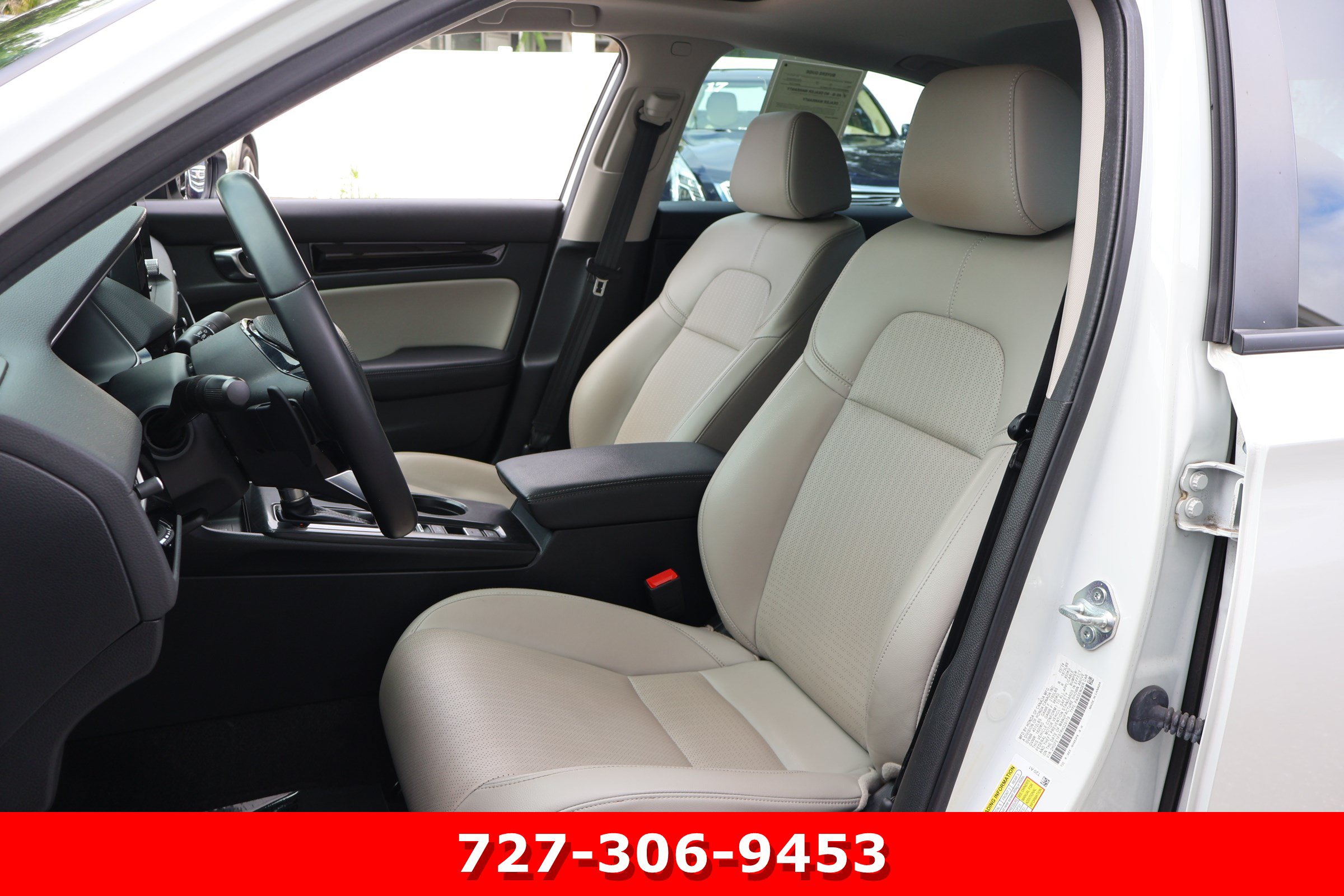 Used 2024 Honda Civic Touring image 2