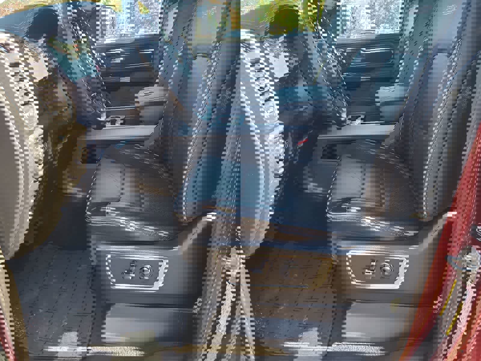 Certified 2023 RAM 1500 Laramie image 19