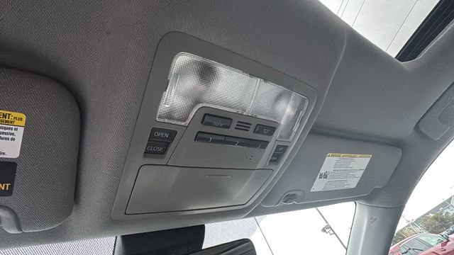 Used 2019 Toyota Highlander XLE w/ Protection Package #3 image 26