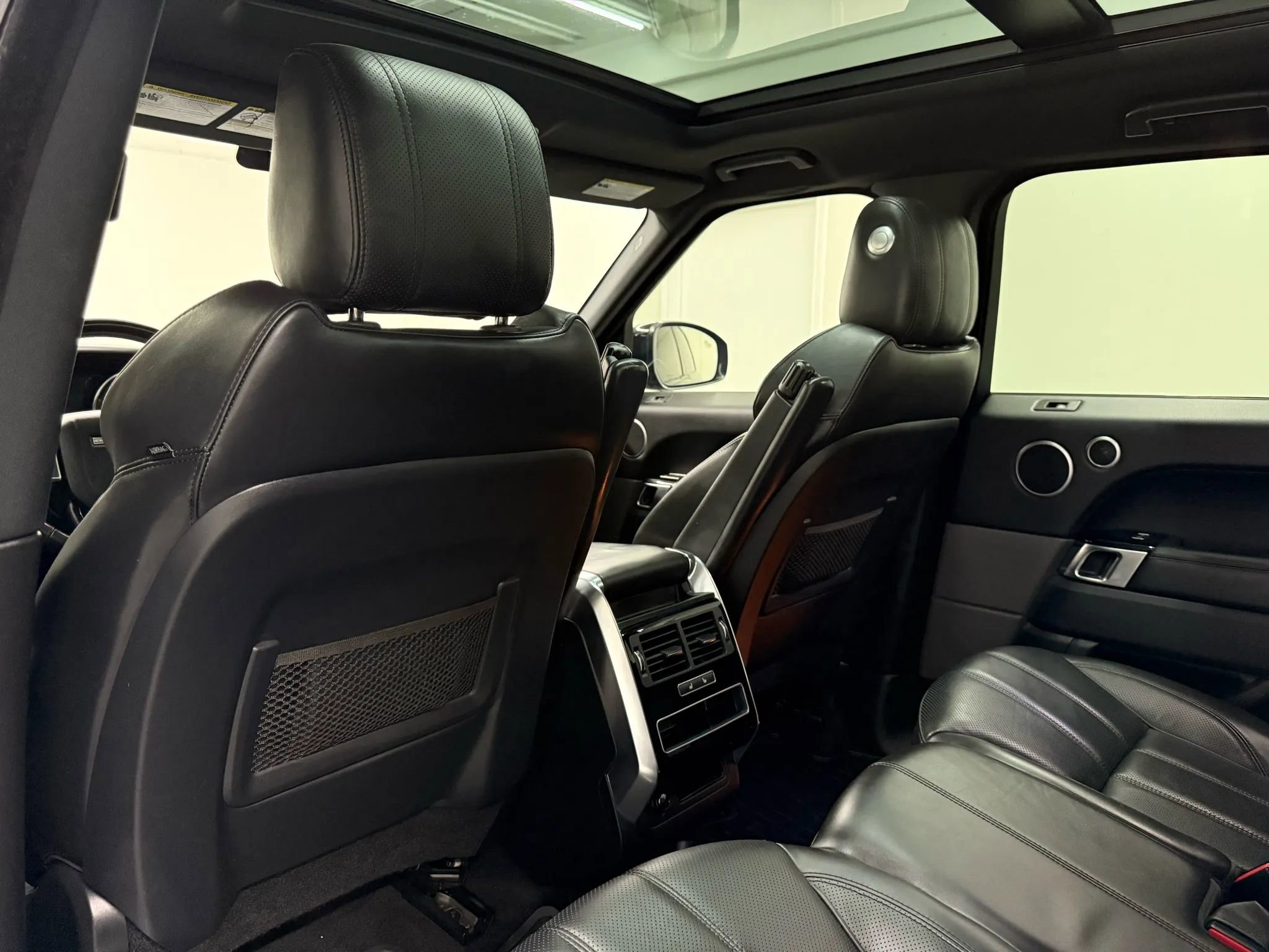 Used 2016 Land Rover Range Rover Sport HSE image 13