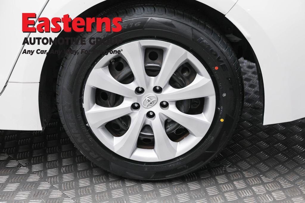 Used 2022 Toyota Corolla LE image 8