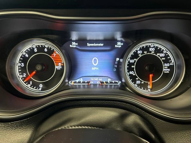Used 2022 Jeep Cherokee Trailhawk w/ Sound & Nav Group AWD/4WD image 21