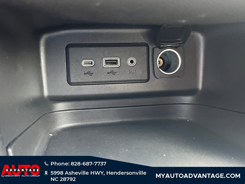 Used 2021 Chevrolet Equinox LT AWD/4WD image 16