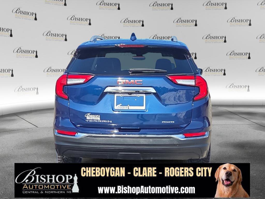 Used 2022 GMC Terrain SLT image 21