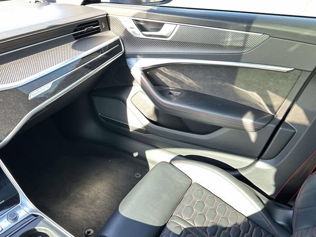 Used 2021 Audi RS 6 AWD/4WD image 34