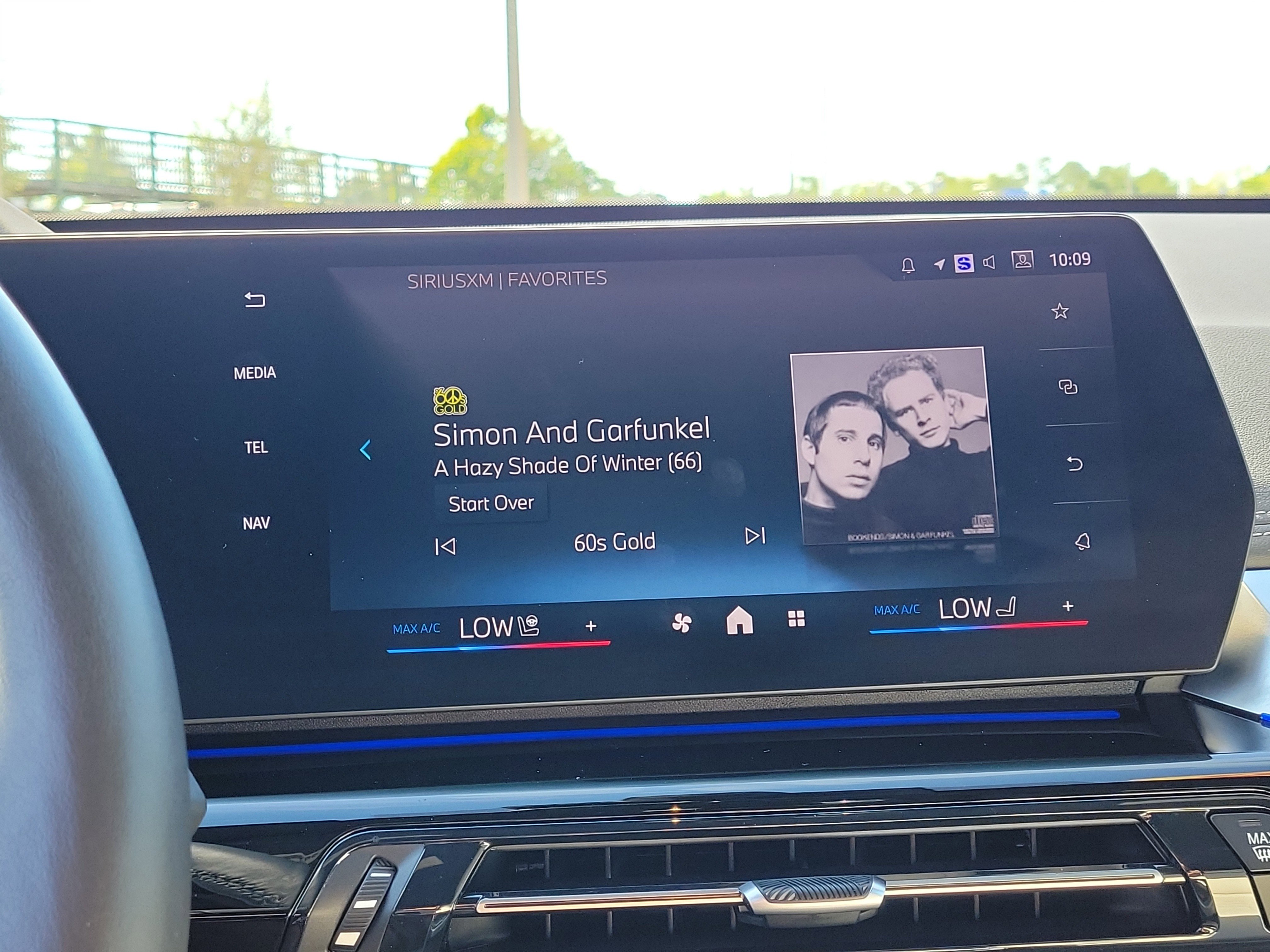 Used 2026 BMW X1 xDrive28i w/ Technology Package image 24