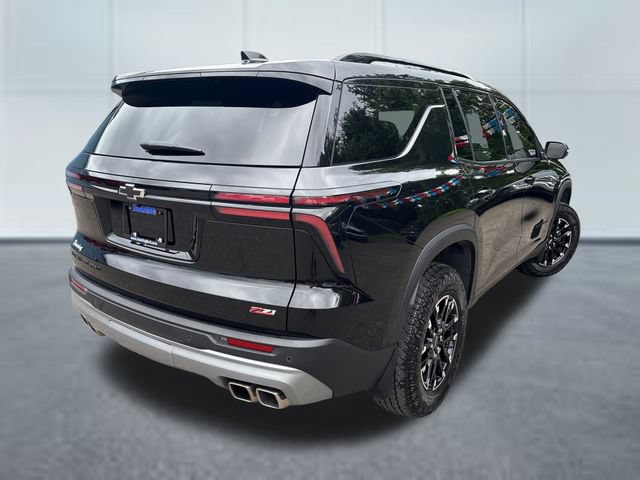 Used 2025 Chevrolet Traverse Z71 w/ LPO, Floor Liner Package AWD/4WD image 4