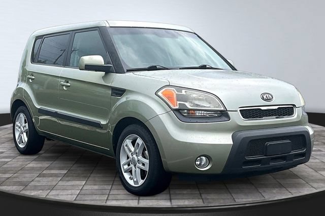 Used 2011 Kia Soul + w/ Audio Pkg FWD image 3